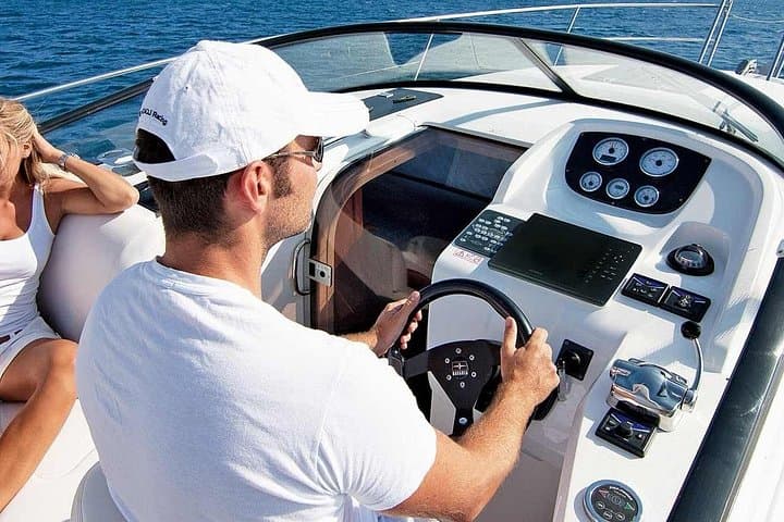 2 Hours Private Boat Tour Como
