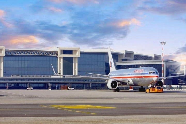 Private luxury Transfer Malpensa airport from or to Bellagio