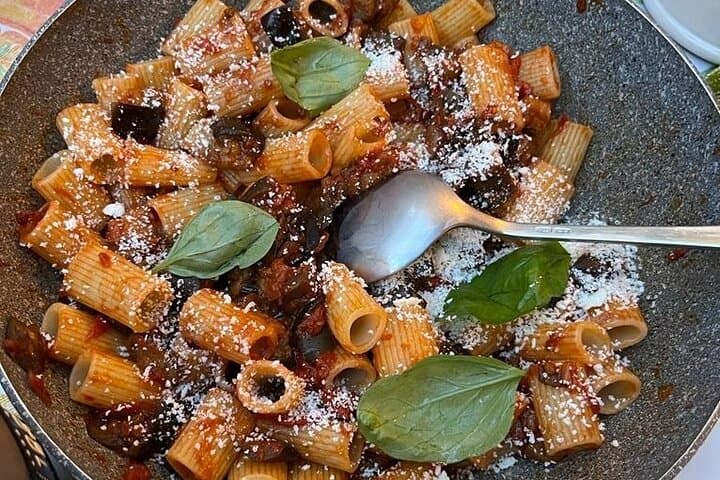 PRIVATE Bologna Market Tour & Home Cooking Class with Giovanna S