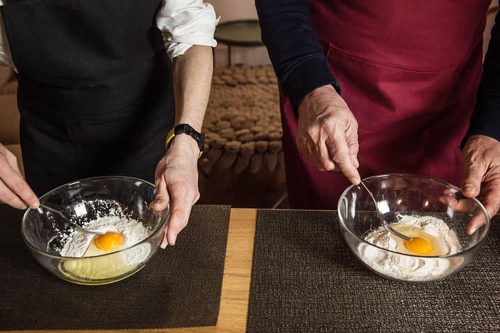 3 Hour Cooking Class: Homemade Pasta and Tiramisu in Venice