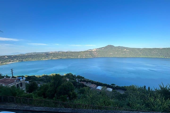 Private Tour Castel Gandolfo, Frascati with Wine Tasting