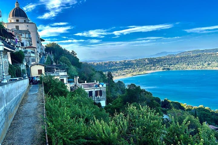 Private Tour Castel Gandolfo, Frascati with Wine Tasting