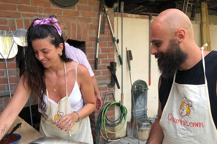 2-Hour Family Pasta or Pizza Cooking Class in Acqui Terme + wine