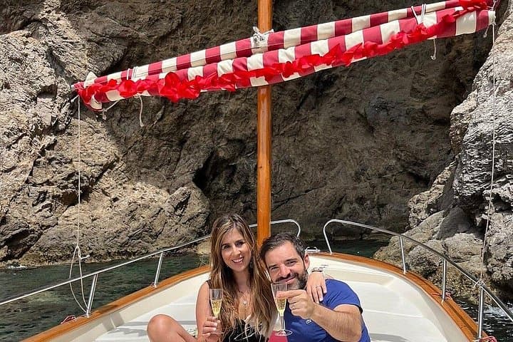 Capri Half Day Private Boat Tour(4 hours)+Blue Grotto
