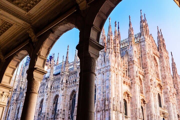 Elevated Ecstasy: Duomo Discovery & Rooftop Marvels + Ebook