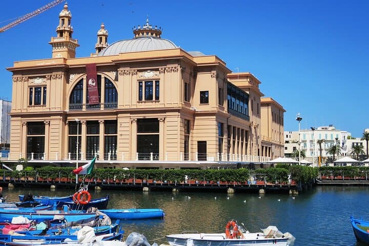 Naples to Bari Private Transfer with English-Speaking Driver