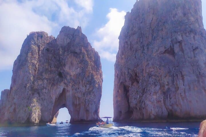 Capri Private Tour with Island Boat Tour from Rome