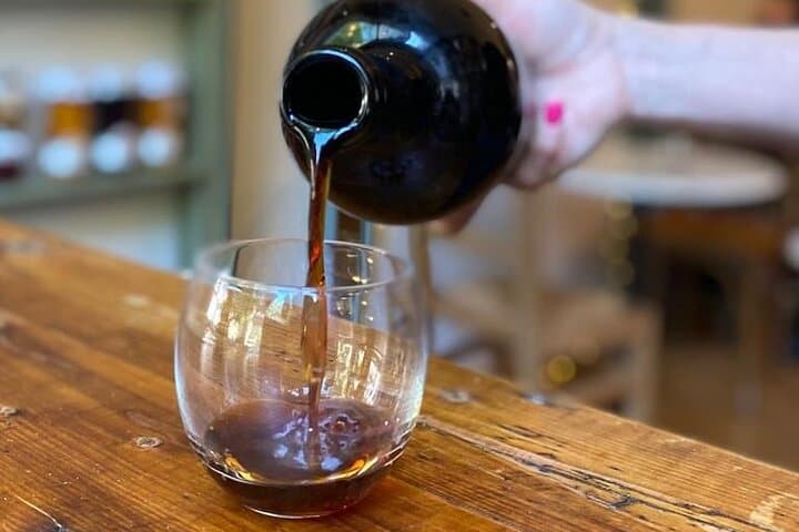 Historic Vermouth Tasting & Aperitivo Experience in Turin