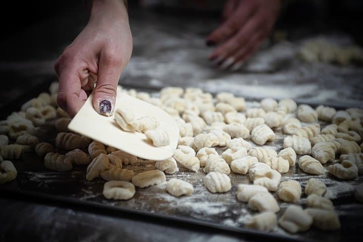 Pasta and Tiramisù class with a panoramic view of Sorrento