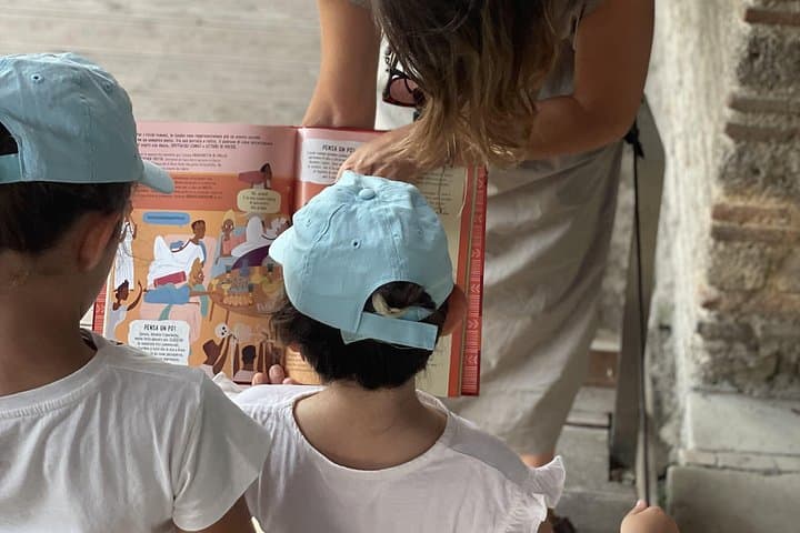 Funny and Interactive tour of Pompeii with Annarosa Pisano