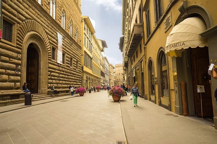 Ravenna To Florence Private Transfer with English-Speaking Driver