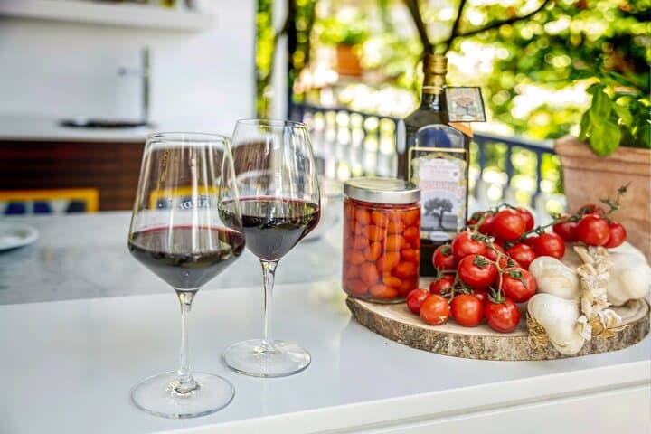 5 Wine Tastings with Typical Products in Sorrento Coast