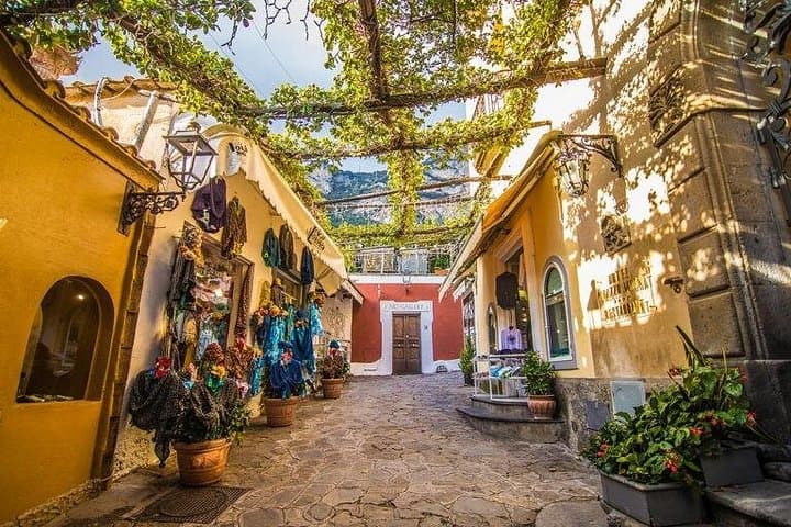 Visit Ravello, Amalfi and Positano from Salerno
