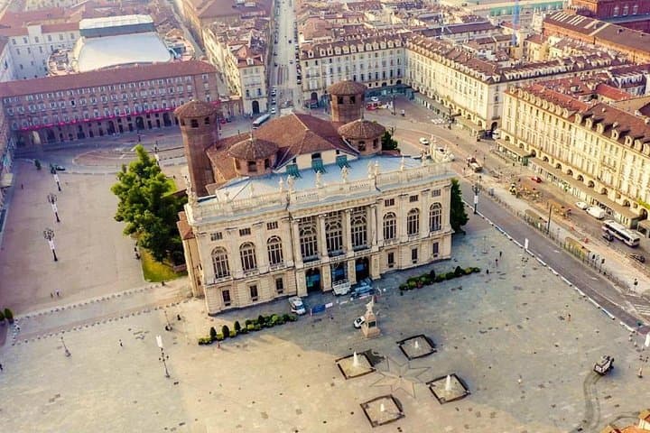 Turin Self-Guided City Walking Tour & Scavenger Hunt