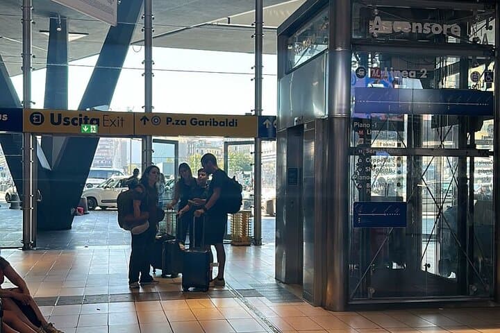 Transfers Airport, port, train, hotel in Naples