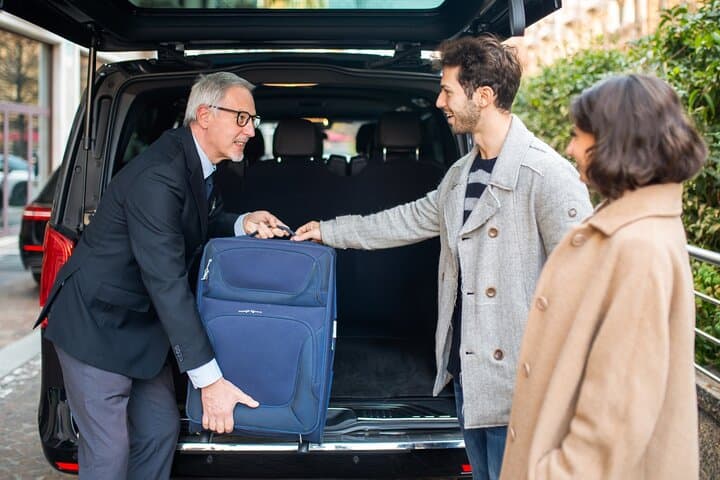 Genoa Private one way Transfer from/to Airport to/from hotel