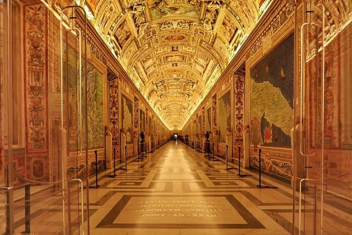 Halls of the Vatican Museum (2)