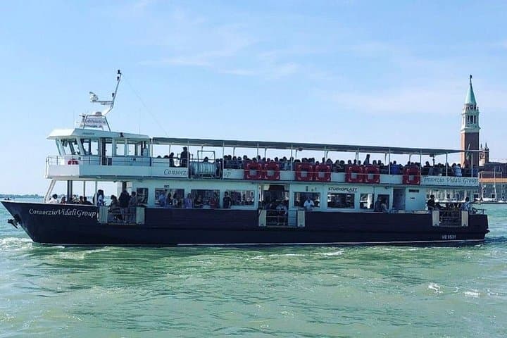 Full-Day Venice Lagoon Tour: Visit Murano, Burano and Torcello