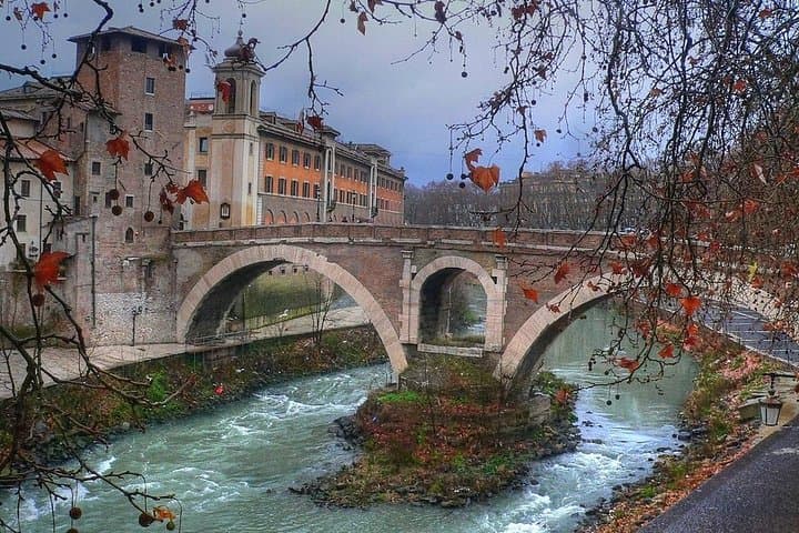 Day drinking in Rome & Scandalous Roman History