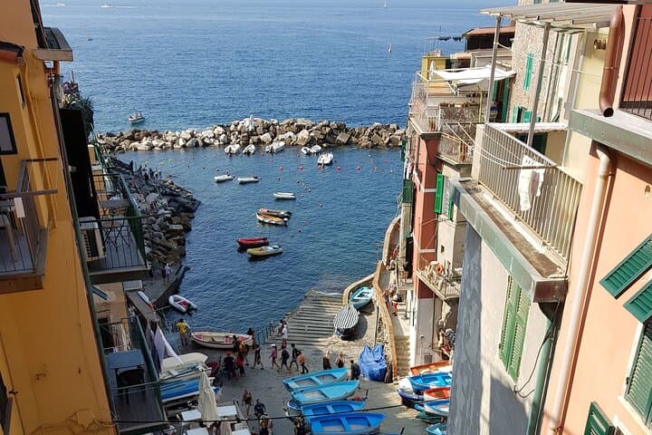 Discover Cinque Terre: Private Day Tour from Rome
