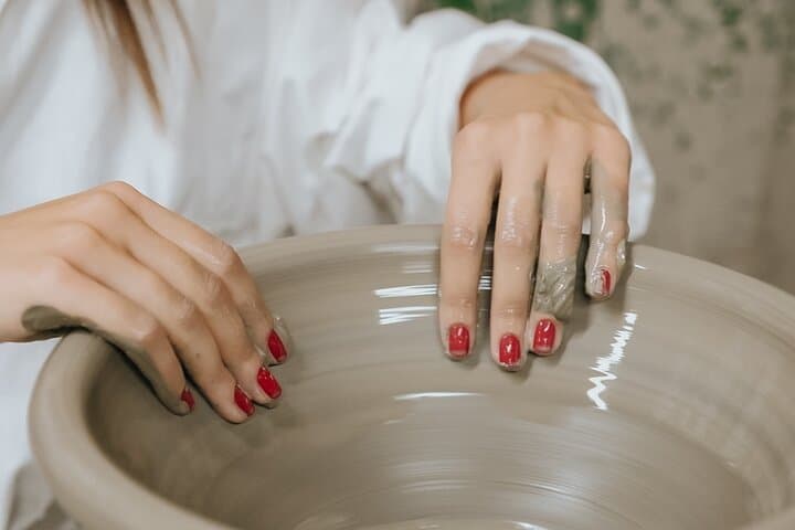 Private course of Apulian Ceramics in Masseria