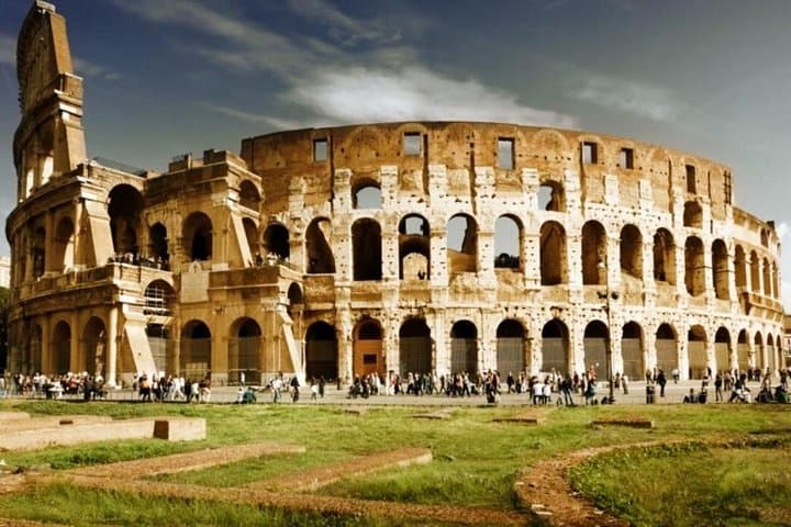 Rome Walking Tour with Audioguide on Your Smartphone