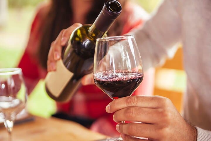 Savor the different local wines and find out your favorite ones!