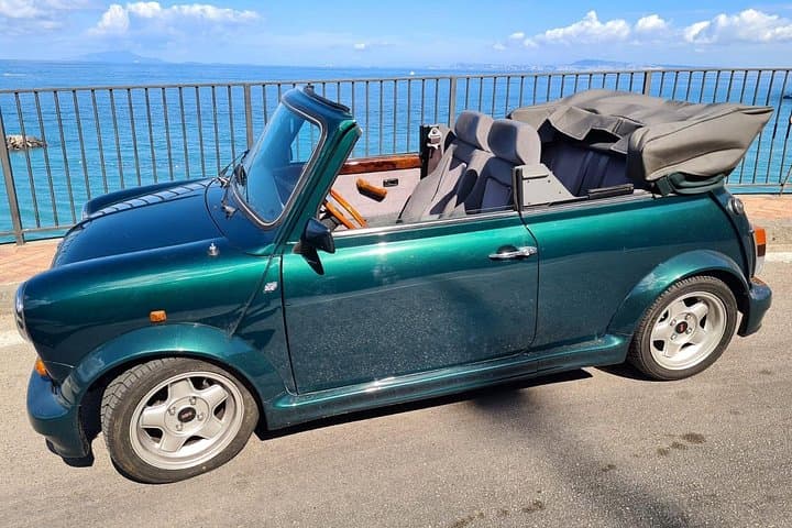 3 Hour Sunset Tour in Vintage Cars in Sorrento