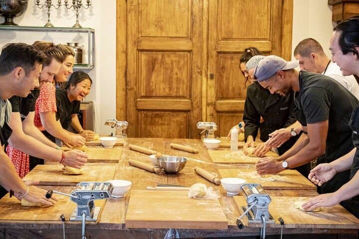 3 Hour Florence Pasta Making & Unlimited wine