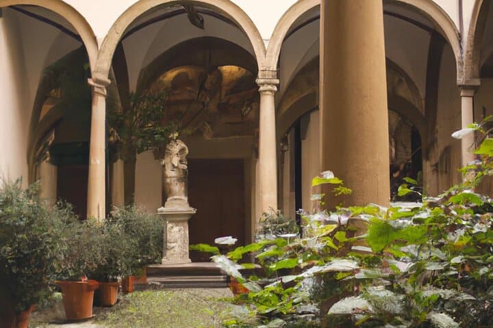 Solve physical puzzles and riddles as you unveil gorgeous secret courtyards.