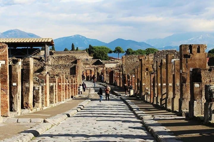 Private Tour Pompeii and Sorrento from Naples