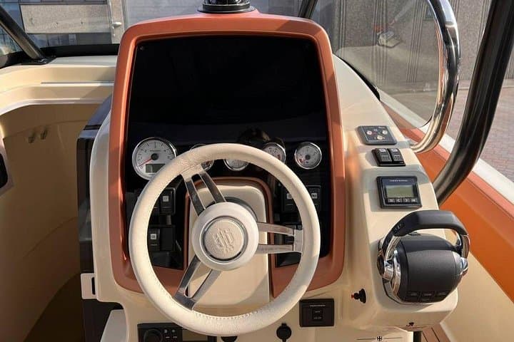 Dreamer tour(1 H) luxury boat aperitif onboard