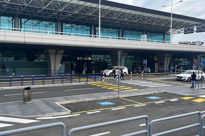 Private Airport Transfer (Fiumicino Airport to Rome Hotel)