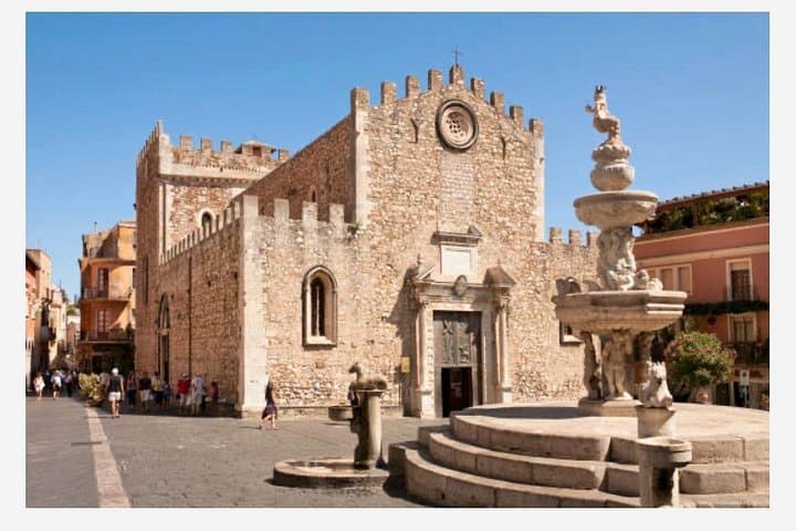 Half-day tour to Taormina, Castelmola and Isola Bella
