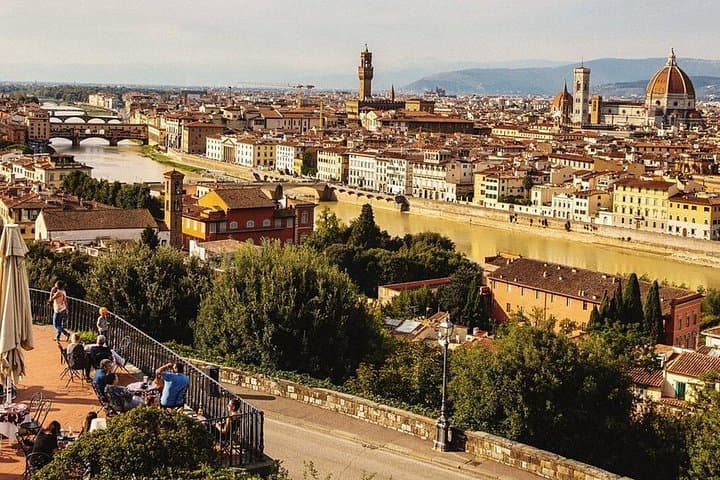 Florence Unveiled: A Spectacular Walking Tour Experience + Ebook