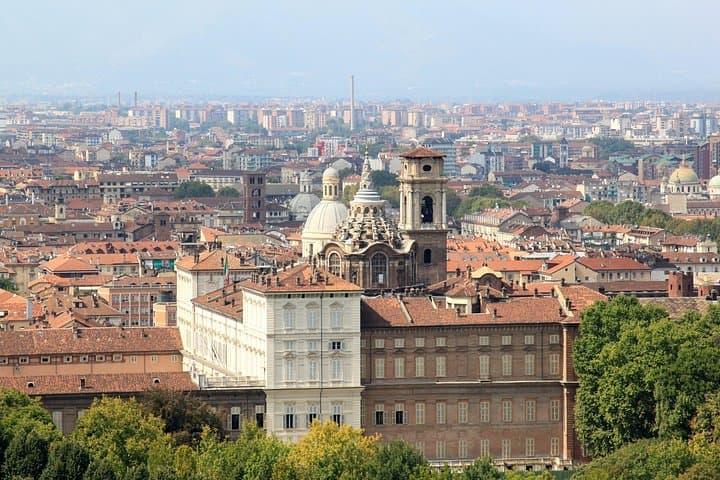 Turin Royal Palace Private Tour with Holy Shroud Chapel