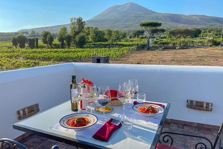 Wine tasting with lunch