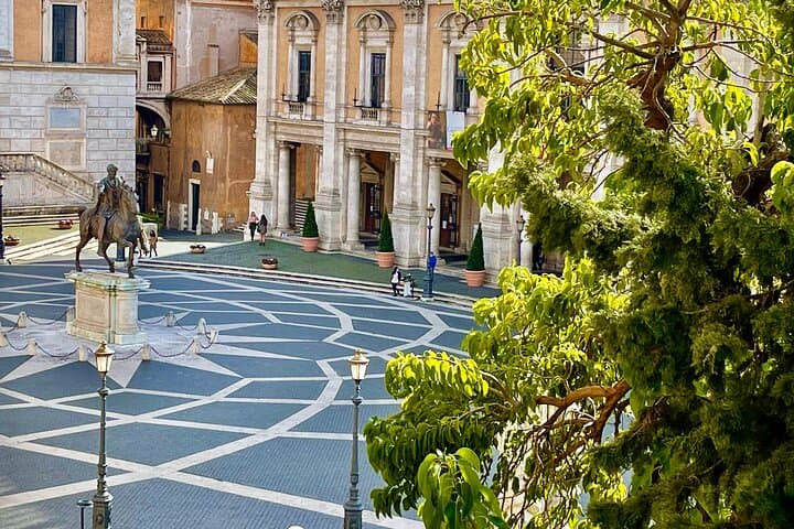 Capitoline Museum, Michelangelo square and panoramic views of Rome