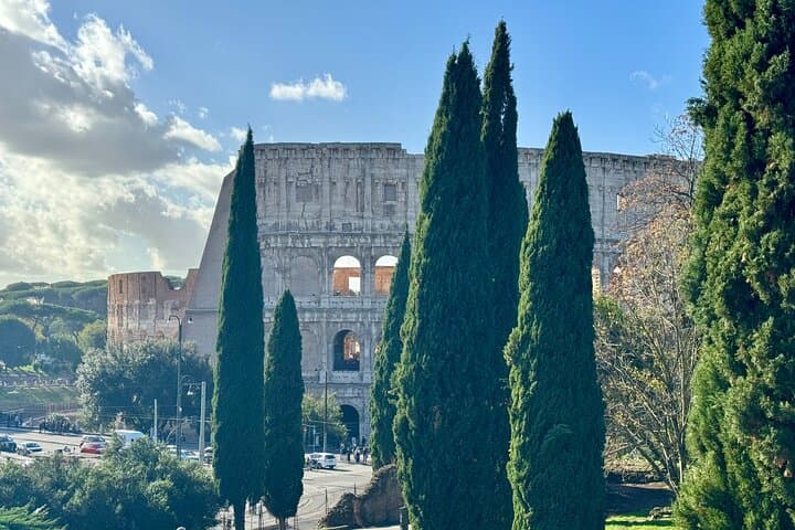 Colosseum, Palatine Hill, and Roman Forum Guided Tour | Skip the Line Tickets