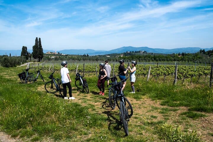 Bike in Tuscany hills