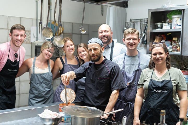 3 Hour Florence Pasta Making & Unlimited wine