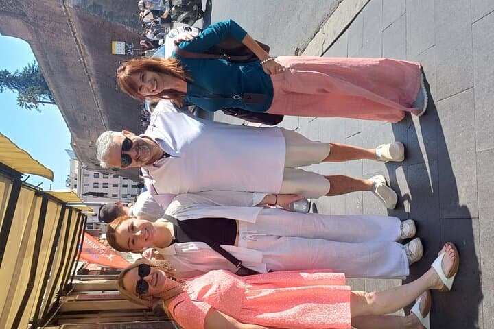 Private Guide with VIRNA