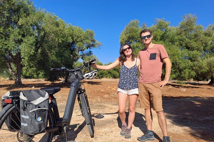 E-bike tour in Ostuni, the olive trees and the rock village