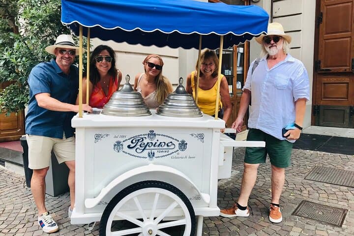 The Chocolate and Sweets Tour offered by I EAT Food Tours makes a great choice if it’s your first time in Turin and you’d like exploring its charming confectionery and chocolate world!