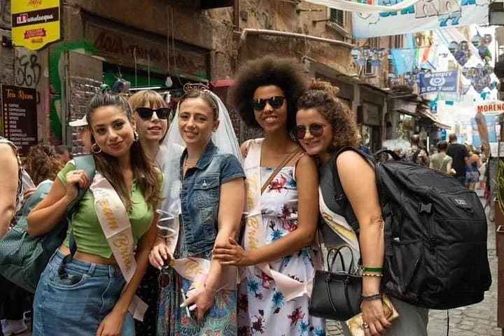Napoli Pub Crawl in the Old Town