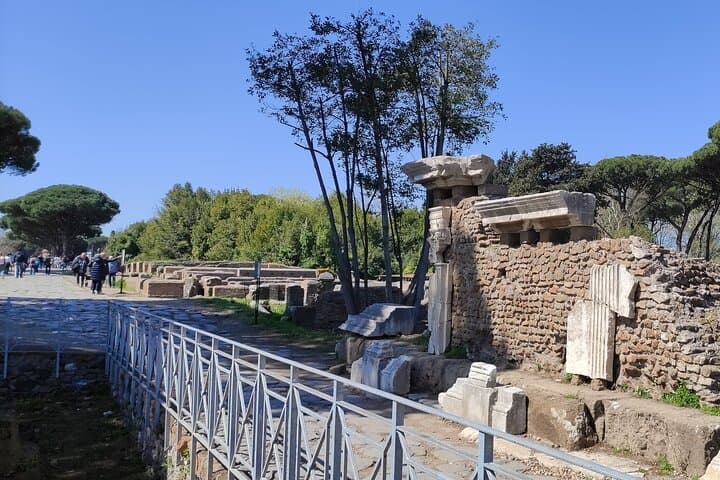 Romana's gate