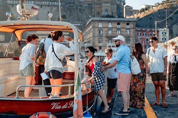 Positano & Amalfi Coast Small-Group Boat Day Tour from Sorrento