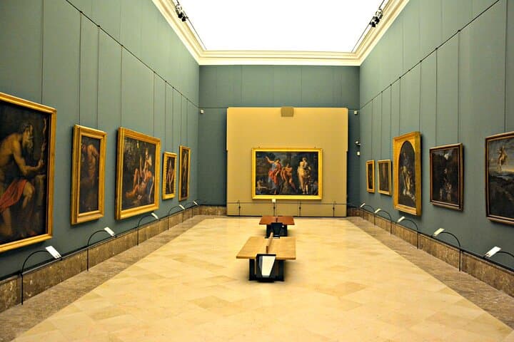 Capodimonte Museum of Naples Group Tour