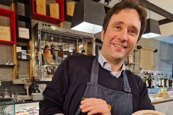 Florence Food Tour with Truffle Pasta, Steak & Free Flowing Wine