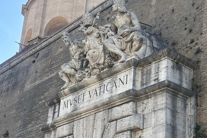 Vatican Guided Tour with Sistine Chapel, Museum's & The Basilica